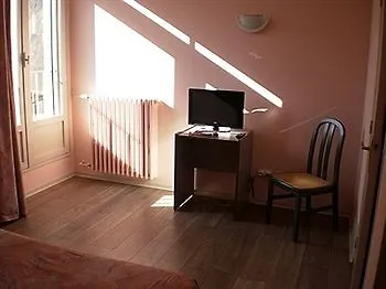 Logis Les Deux Rivieres Hotel Laguépie 2*,