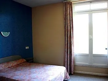 Logis Les Deux Rivieres Hotel Laguepie