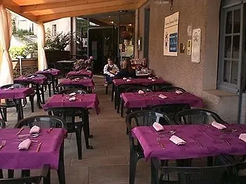 Logis Les Deux Rivieres Hotel Laguepie